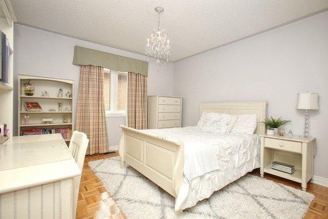 55 Bentoak Cres, House detached with 3 bedrooms, 3 bathrooms and 3 parking in Vaughan ON | Image 16