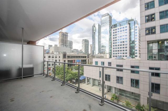 404 - 8 Mercer St, Condo with 1 bedrooms, 1 bathrooms and 0 parking in Toronto ON | Image 5