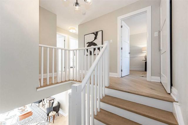 450 Levanna Lane, House semidetached with 3 bedrooms, 4 bathrooms and 4 parking in Oakville ON | Image 9
