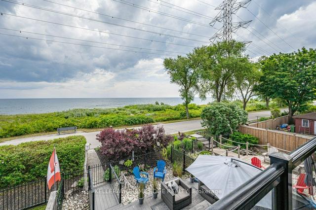 1083 Beach Blvd, House attached with 3 bedrooms, 4 bathrooms and 3 parking in Hamilton ON | Image 8