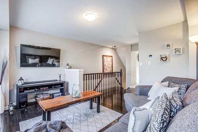 10 - 1725 Pure Springs Blvd, Townhouse with 3 bedrooms, 3 bathrooms and 3 parking in Pickering ON | Image 2
