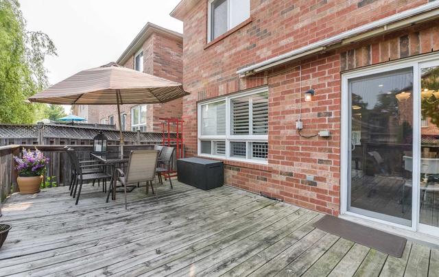 956 Oaktree Cres, House semidetached with 3 bedrooms, 4 bathrooms and 3 parking in Newmarket ON | Image 26
