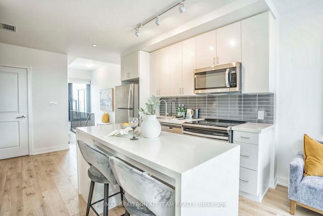 901 - 2799 Kingston Rd, Condo with 2 bedrooms, 2 bathrooms and 2 parking in Toronto ON | Image 4