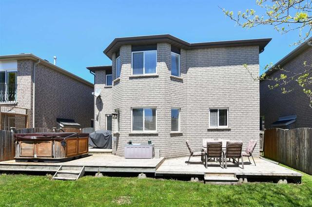 41 Kenwell Cres, House detached with 4 bedrooms, 3 bathrooms and 4 parking in Barrie ON | Image 19