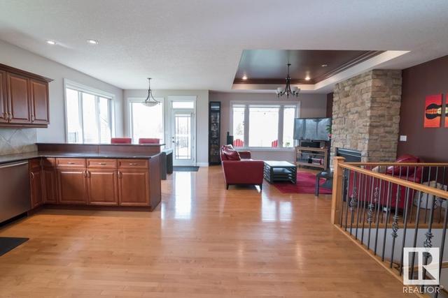 25, - 53017 Range Road 223, House detached with 5 bedrooms, 3 bathrooms and null parking in Strathcona County AB | Image 20