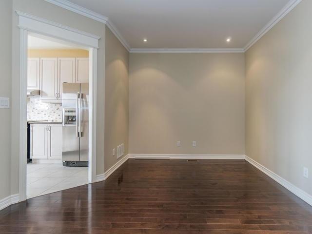 80 Mill River Dr, House attached with 3 bedrooms, 3 bathrooms and 3 parking in Vaughan ON | Image 6