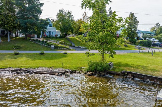 32 & 33 Hazel St, House detached with 3 bedrooms, 2 bathrooms and 4 parking in Kawartha Lakes ON | Image 15