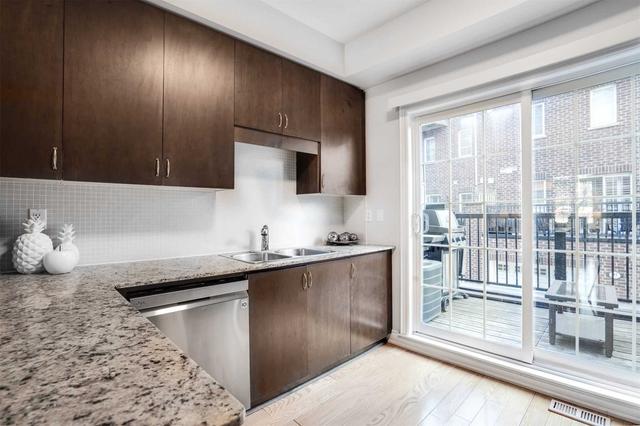th38 - 99 The Queensway Ave, Townhouse with 3 bedrooms, 3 bathrooms and 1 parking in Toronto ON | Image 22