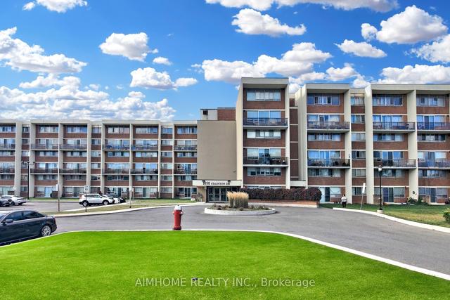 107 - 1050 Stainton Dr, Condo with 3 bedrooms, 2 bathrooms and 1 parking in Mississauga ON | Image 1