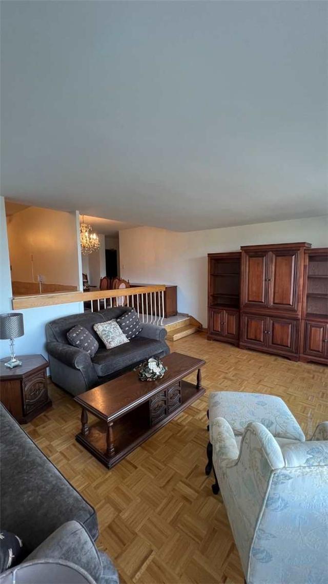 1006 - 1 Four Winds Dr N, Condo with 3 bedrooms, 2 bathrooms and 1 parking in Toronto ON | Image 10