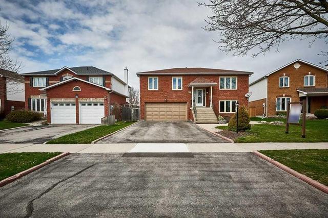 58 Rutherford Dr, House detached with 3 bedrooms, 2 bathrooms and 4 parking in Clarington ON | Image 5