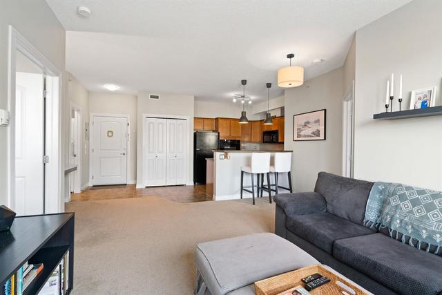 451 - 26 Val Gardena View Sw, Condo with 2 bedrooms, 2 bathrooms and 2 parking in Calgary AB | Image 9