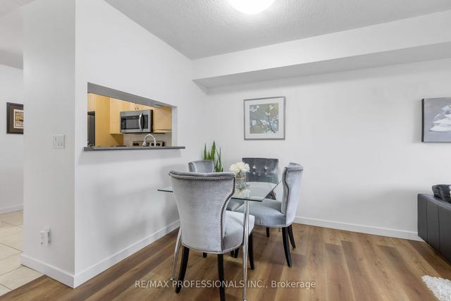 313 - 4 Elsinore Path, Condo with 2 bedrooms, 1 bathrooms and 1 parking in Toronto ON | Image 2