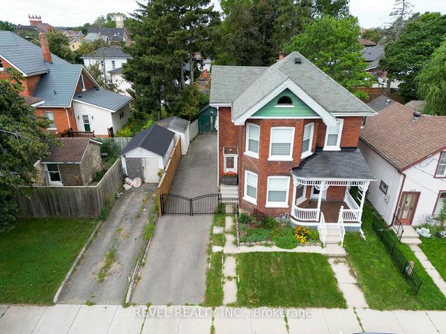 166 Brock St, House detached with 3 bedrooms, 2 bathrooms and 5 parking in Brantford ON | Image 30