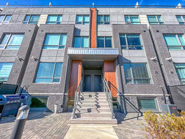 16 - 650 Atwater Ave, Townhouse with 2 bedrooms, 2 bathrooms and 1 parking in Mississauga ON | Image 1