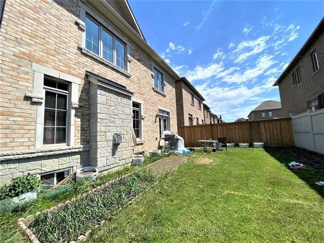 21 Tupling St, House detached with 5 bedrooms, 4 bathrooms and 6 parking in Bradford West Gwillimbury ON | Image 25