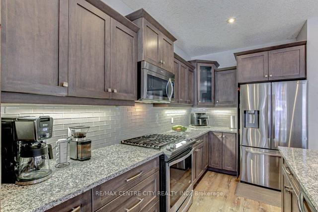 1296 Dyer Cres N, House detached with 4 bedrooms, 4 bathrooms and 6 parking in London ON | Image 4
