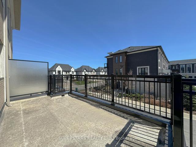 87 Village Pkwy, Townhouse with 3 bedrooms, 5 bathrooms and 4 parking in Markham ON | Image 3