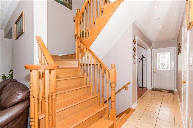 1673 Clark Blvd, House detached with 3 bedrooms, 4 bathrooms and 4 parking in Milton ON | Image 2