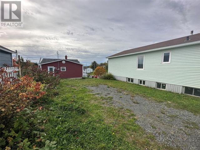 28 Thirteenth Avenue, House detached with 3 bedrooms, 2 bathrooms and null parking in Grand Falls-Windsor NL | Image 5