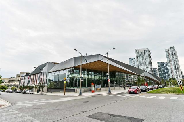 3208 - 15 Fort York Blvd, Condo with 2 bedrooms, 2 bathrooms and 1 parking in Toronto ON | Image 13