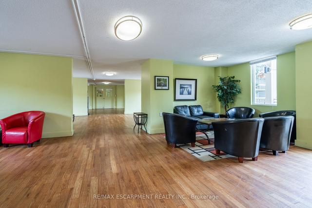 418 - 350 Quigley Rd, Condo with 3 bedrooms, 1 bathrooms and 1 parking in Hamilton ON | Image 27
