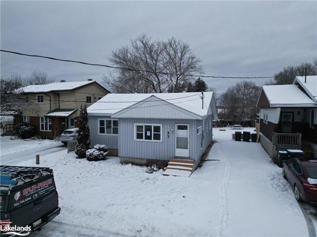 37 Sheridan Street, House detached with 1 bedrooms, 1 bathrooms and 3 parking in Penetanguishene ON | Image 1