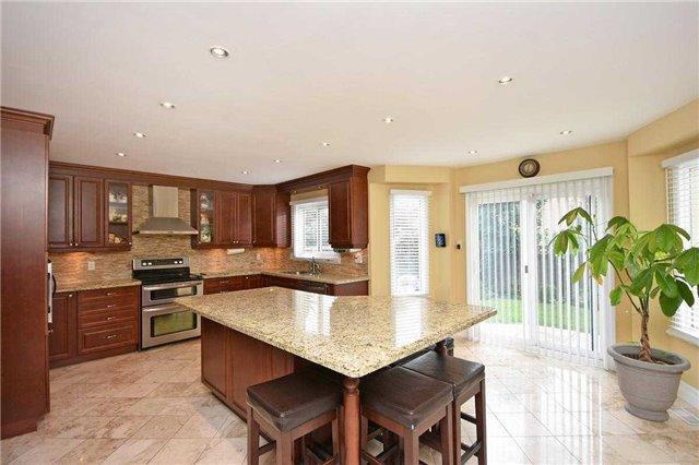 804 Esprit Cres, House detached with 4 bedrooms, 4 bathrooms and 4 parking in Mississauga ON | Image 8