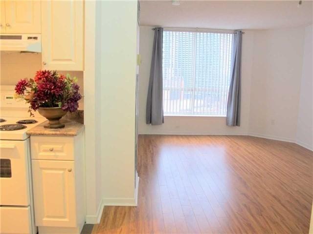 2605 - 44 St Joseph St, Condo with 1 bedrooms, 1 bathrooms and 1 parking in Toronto ON | Image 5