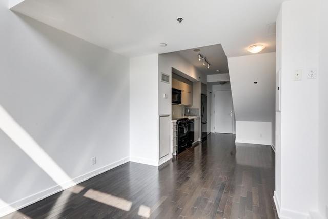 lph26 - 21 Nelson St, Condo with 1 bedrooms, 1 bathrooms and 1 parking in Toronto ON | Image 24