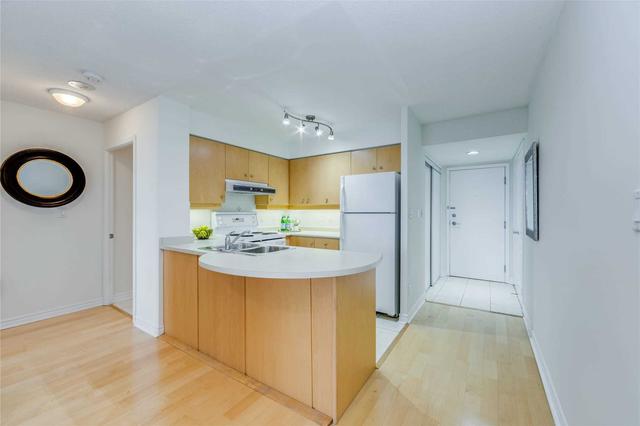 1011 - 8 Rean Dr, Condo with 1 bedrooms, 1 bathrooms and 1 parking in Toronto ON | Image 17