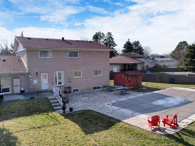 7 Holly Pl, House detached with 4 bedrooms, 3 bathrooms and 6 parking in Brampton ON | Image 37
