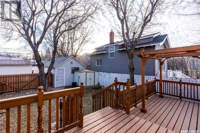 209 8th Street W, House detached with 4 bedrooms, 2 bathrooms and null parking in Saskatoon SK | Image 37