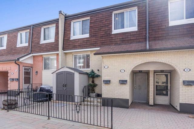137 - 2170 Bromsgrove Rd, Townhouse with 3 bedrooms, 2 bathrooms and 1 parking in Mississauga ON | Image 12