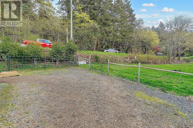 5058 West Saanich Rd, House detached with 3 bedrooms, 3 bathrooms and 8 parking in Saanich BC | Image 65