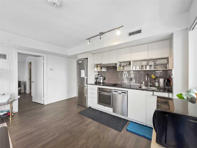 2809 - 7 Mabelle Ave, Condo with 2 bedrooms, 2 bathrooms and 0 parking in Toronto ON | Image 8