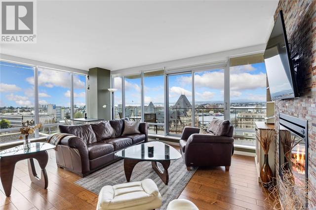 1506 - 707 Courtney St, Condo with 2 bedrooms, 2 bathrooms and 2 parking in Victoria BC | Image 2
