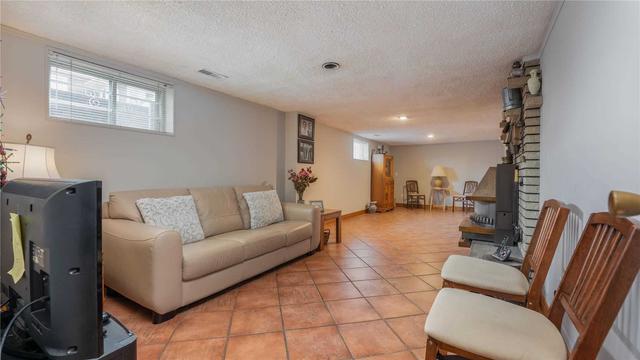 249 Elgin St, House detached with 3 bedrooms, 1 bathrooms and 4 parking in Brantford ON | Image 6
