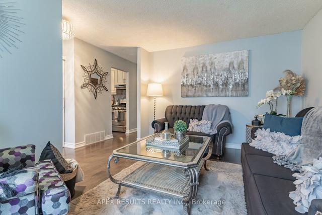 52 Boston Cres, House detached with 3 bedrooms, 2 bathrooms and 3 parking in Hamilton ON | Image 29