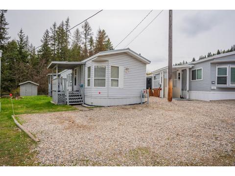 15 - 1601 Columbia Avenue, Home with 2 bedrooms, 1 bathrooms and null parking in Castlegar BC | Card Image