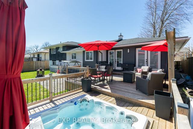2758 Portage Rd, House detached with 4 bedrooms, 3 bathrooms and 15 parking in Niagara Falls ON | Image 29