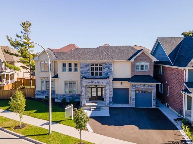 220 Moorland Cres, House detached with 5 bedrooms, 5 bathrooms and 5 parking in Hamilton ON | Image 1