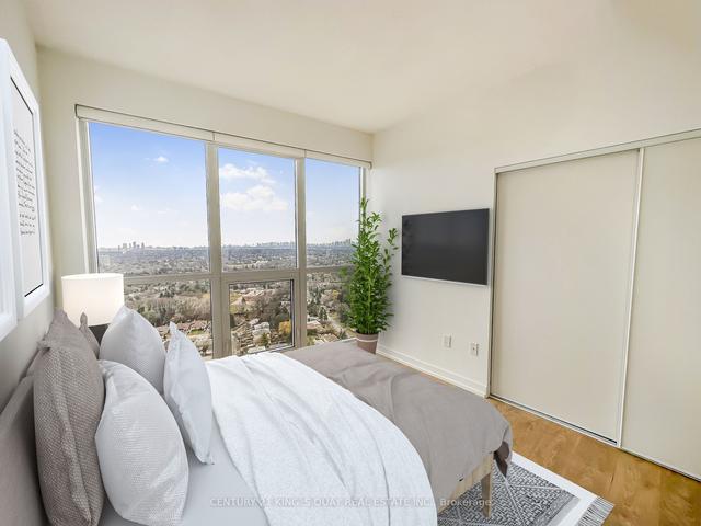 3703 - 117 Mcmahon Dr, Condo with 2 bedrooms, 2 bathrooms and 1 parking in Toronto ON | Image 5
