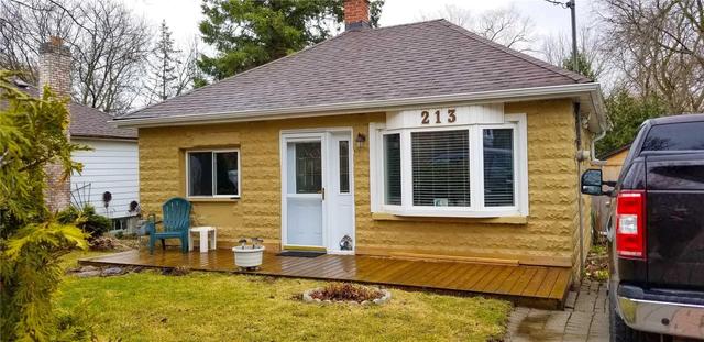 213 Main St N, House detached with 4 bedrooms, 1 bathrooms and 6 parking in Newmarket ON | Image 3