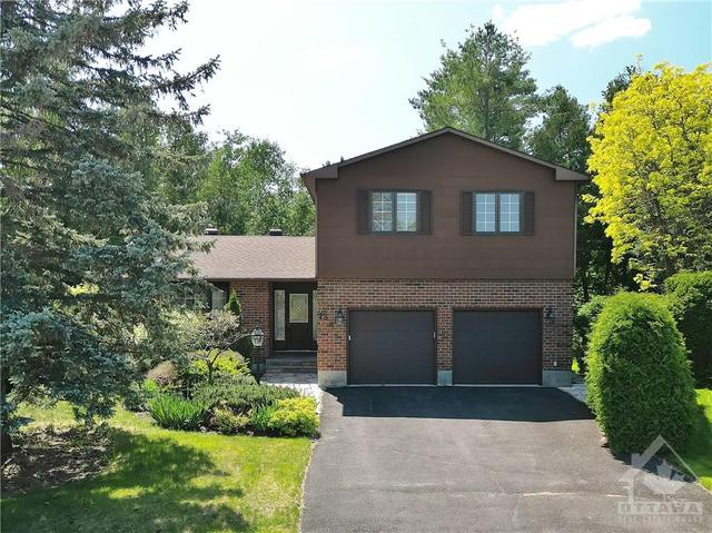 13 Shady Branch Trail, House detached with 4 bedrooms, 3 bathrooms and 6 parking in Ottawa ON | Image 1