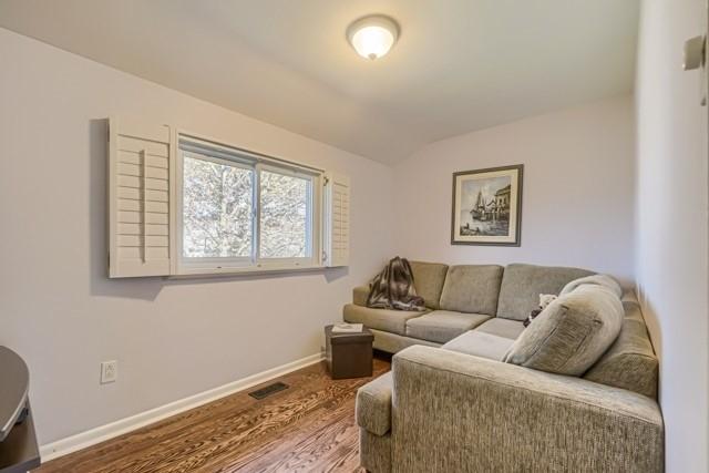 17 Redcastle Cres, House detached with 4 bedrooms, 3 bathrooms and 3 parking in Toronto ON | Image 19