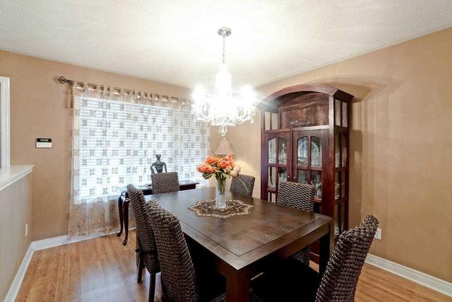 11 Yorkwood Tr, Townhouse with 2 bedrooms, 2 bathrooms and 2 parking in Brampton ON | Image 35