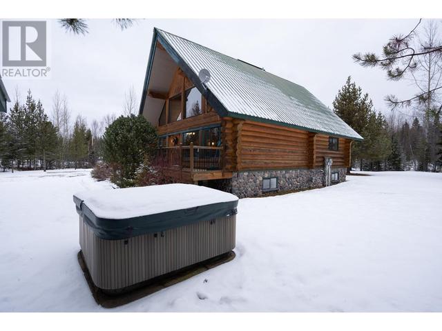 41 Manitoba Drive, House detached with 5 bedrooms, 3 bathrooms and null parking in Mackenzie BC | Image 7
