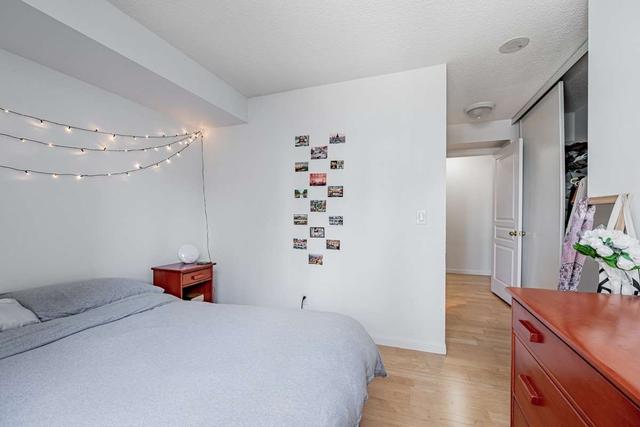1419 - 140 Simcoe St, Condo with 2 bedrooms, 1 bathrooms and 1 parking in Toronto ON | Image 13