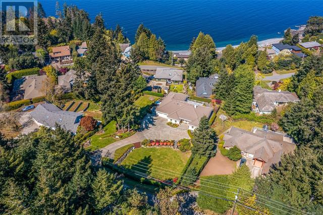 3285 Dolphin Dr, House detached with 4 bedrooms, 3 bathrooms and 6 parking in Nanaimo E BC | Image 84